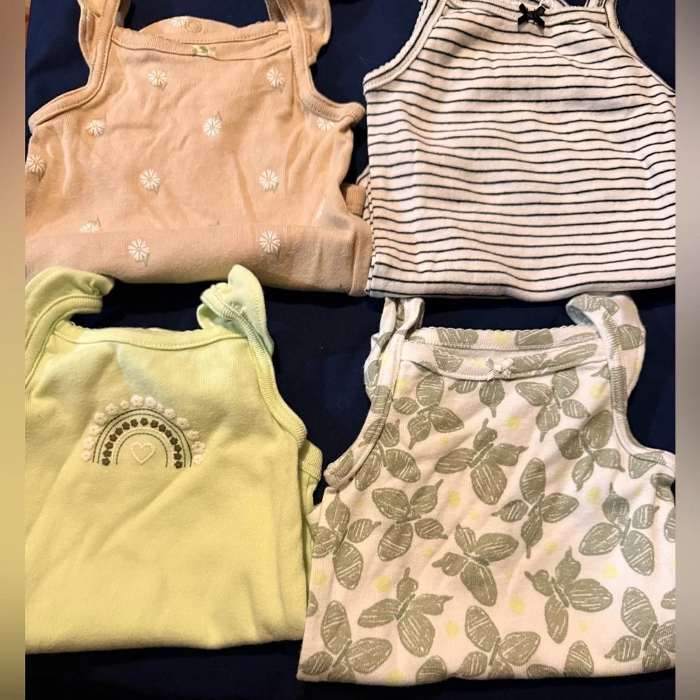 Assorted lot of 7 baby girl sleeveless bodysuit onesies size 6 months